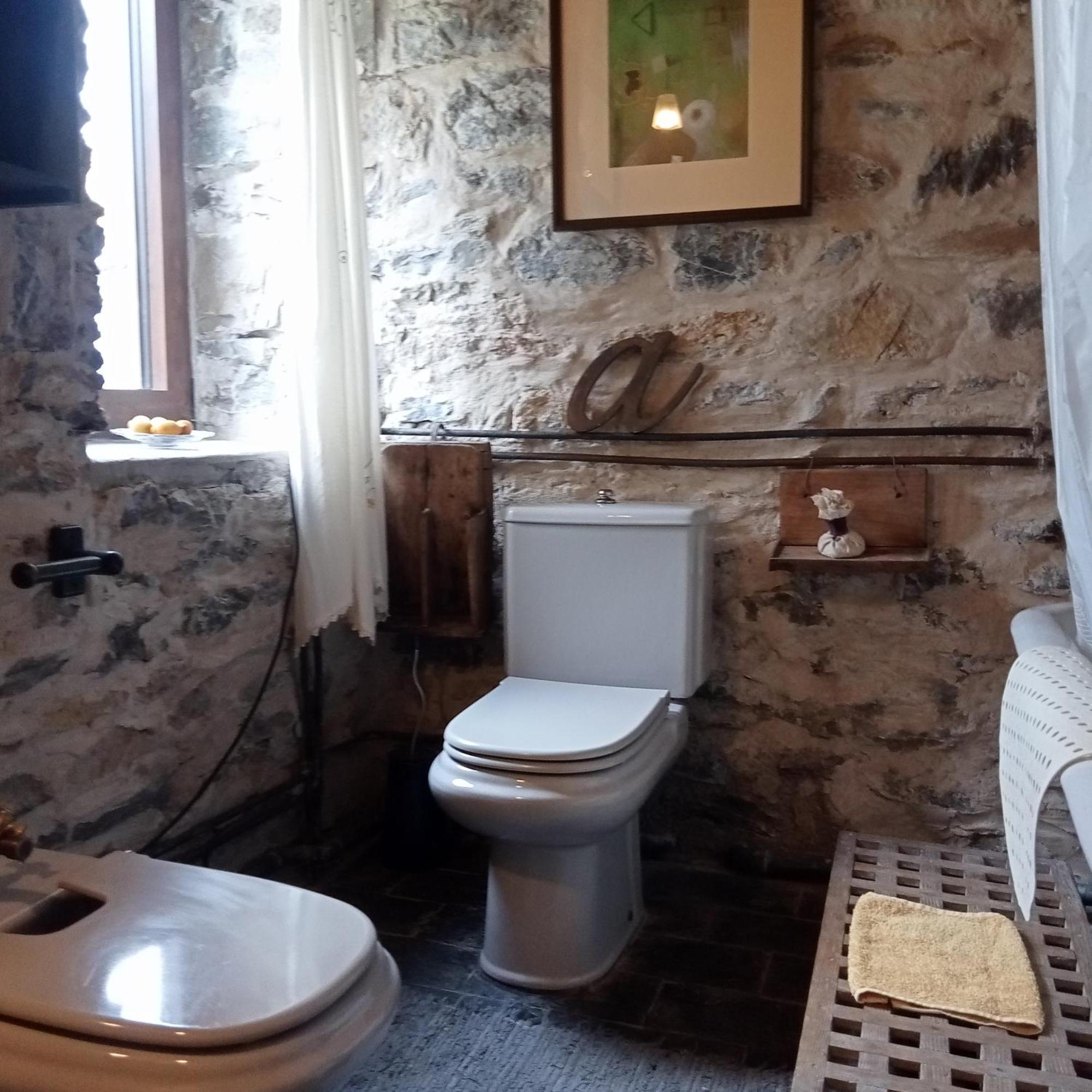 Suite En Cuadra Pajar, Casa Rural Hoz de Jaca Bagian luar foto